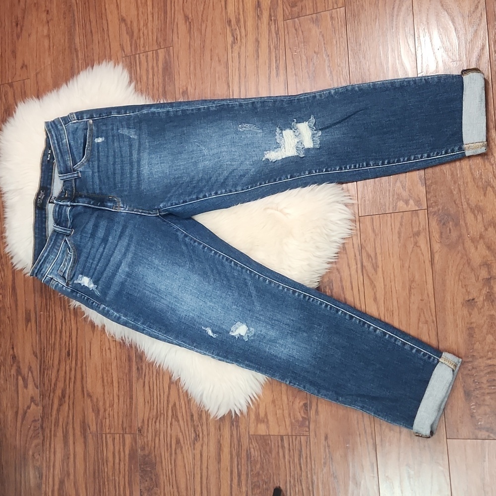 Judy Blue Slim Fit Medium Wash Distressed Jean's - Picture 3 of 5